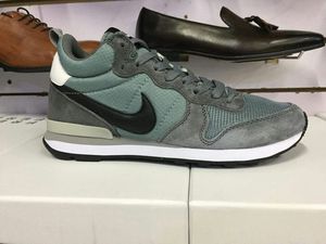 nike internationalist