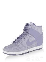 Nike. Өсгийтэй пүүз