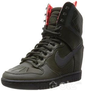 Nike. Өсгийтэй пүүз