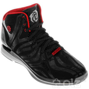 Adidas. Rose 4.5