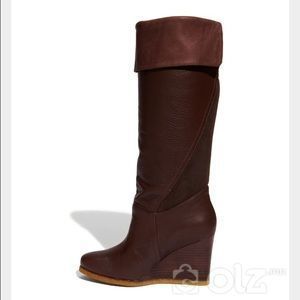 UGG Ravenna Wedge Pull-on boot