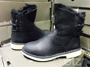 UGG