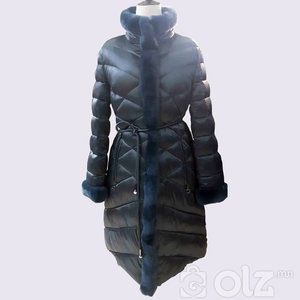 Эмэгтэй хувцас