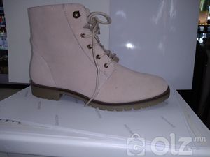 Илгэн ботинк