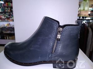 Хагас түрийтэй гутал