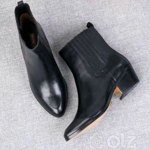 chanel usgiitei bogino turuutei gutal